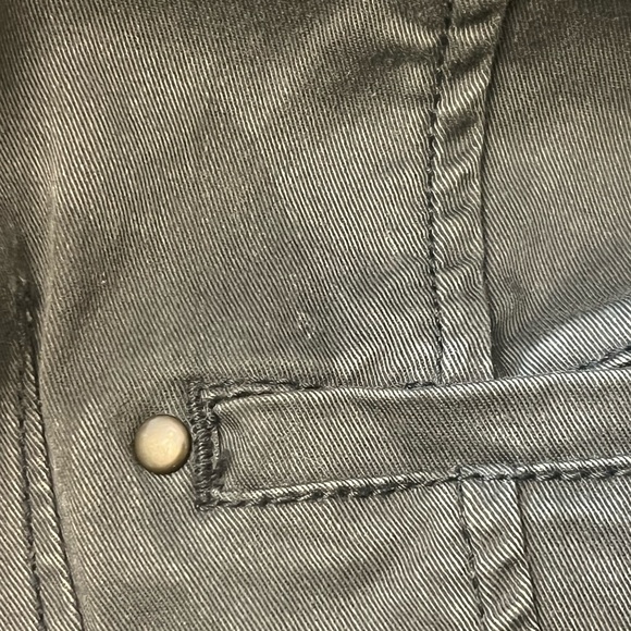 Free People Gray Military Style Cropped Jacket. Slight discoloration near pocket - Picture 7 of 12